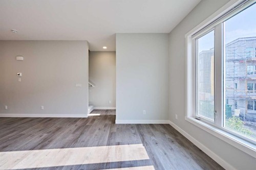 444 Shawnee Square Sw, Calgary, AB - Indoor Photo Showing Other Room