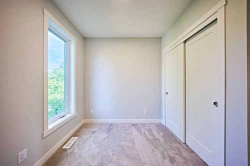 444 Shawnee Square Sw, Calgary, AB - Indoor Photo Showing Other Room