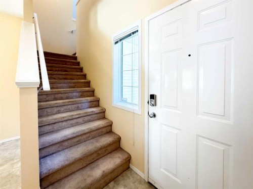 21 Panamount Hill Nw, Calgary, AB - Indoor Photo Showing Other Room