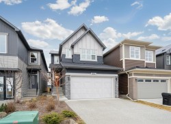 541 Savanna Drive NE Calgary, AB T3J 2J8
