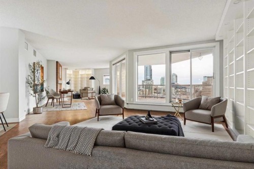 2D-215 2 Street Ne, Calgary, AB - Indoor Photo Showing Living Room