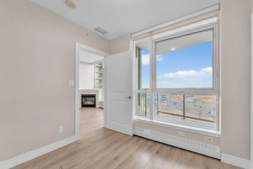 1205-55 Spruce Place Sw, Calgary, AB - Indoor Photo Showing Other Room