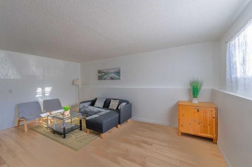 130 27 Avenue Nw, Calgary, AB - Indoor
