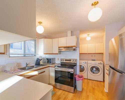 130 27 Avenue Nw, Calgary, AB - Indoor