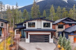 445 Stewart Creek Close  Canmore, AB T1W 0L6