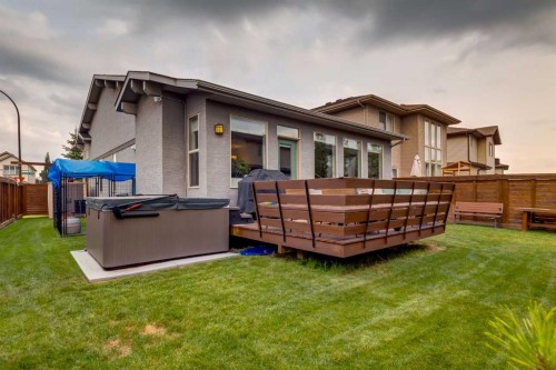125 Walden Rise Se, Calgary, AB - Outdoor