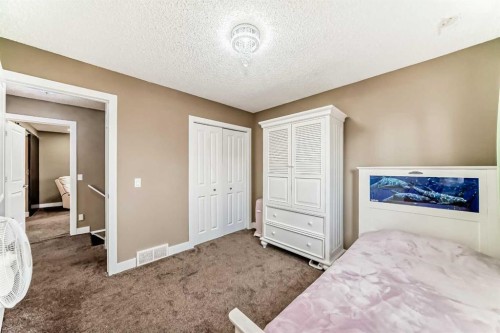 36 Varsity Estates Court Nw, Calgary, AB - Indoor Photo Showing Bedroom