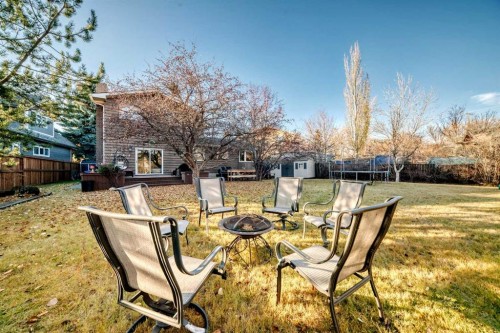 36 Varsity Estates Court Nw, Calgary, AB - Outdoor