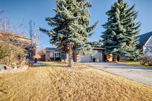 36 Varsity Estates Court Nw, Calgary, AB - Outdoor