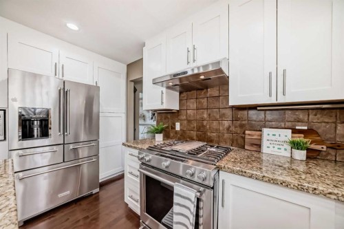 36 Varsity Estates Court Nw, Calgary, AB - Indoor Photo Showing Kitchen With Upgraded Kitchen