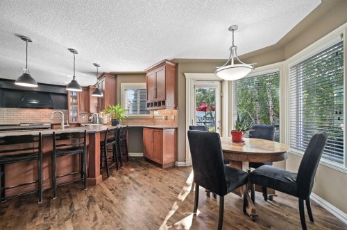 41 Strathridge Crescent Sw, Calgary, AB - Indoor Photo Showing Dining Room