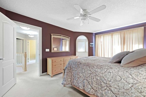 41 Strathridge Crescent Sw, Calgary, AB - Indoor Photo Showing Bedroom