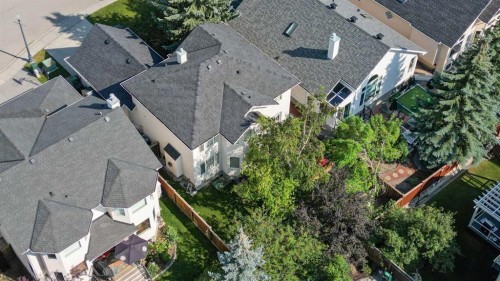 41 Strathridge Crescent Sw, Calgary, AB - Outdoor