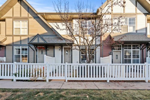 162 New Brighton Villas SE Calgary, AB T2Z 0T7
