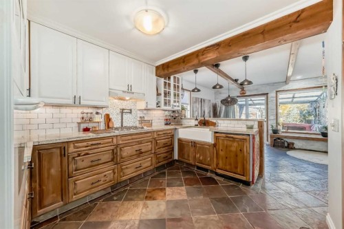 99 Covewood Park Ne, Calgary, AB - Indoor Photo Showing Kitchen