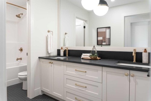 138 Legacy Forest Heights Se, Calgary, AB - Indoor Photo Showing Bathroom