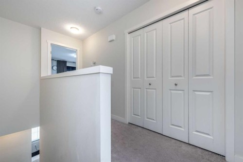 408 Nolanfield Villas Nw, Calgary, AB - Indoor Photo Showing Other Room