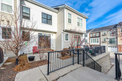 408 Nolanfield Villas Nw, Calgary, AB - Outdoor