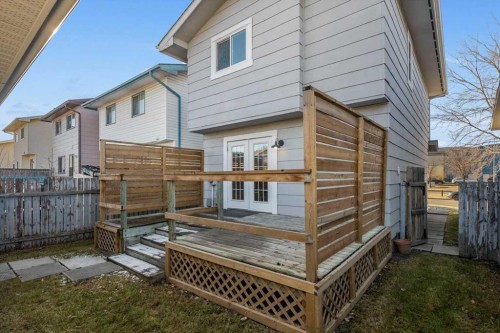 73 Sunvale Crescent Se, Calgary, AB - Outdoor With Exterior