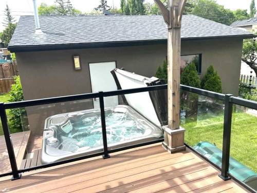 411 9 Street Ne, Calgary, AB - Outdoor With Exterior