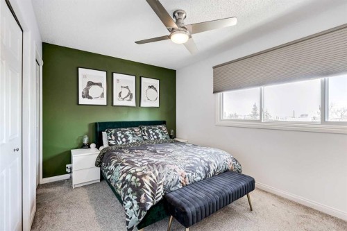 38-1055 72 Avenue Nw, Calgary, AB - Indoor Photo Showing Bedroom