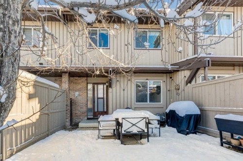 38-1055 72 Avenue Nw, Calgary, AB - Outdoor