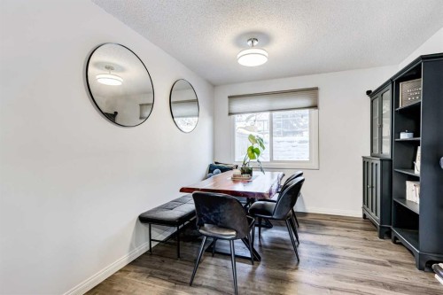 38-1055 72 Avenue Nw, Calgary, AB - Indoor Photo Showing Dining Room