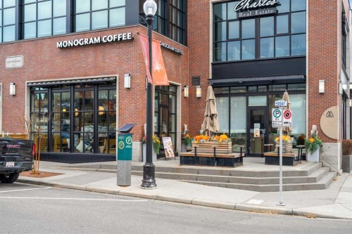 727 53Rd Avenue Sw, Calgary, AB - Outdoor