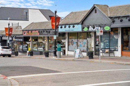 727 53Rd Avenue Sw, Calgary, AB - Outdoor