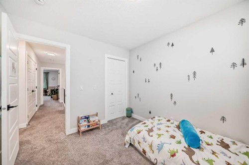 231 Legacy Glen Way Se, Calgary, AB - Indoor Photo Showing Bedroom