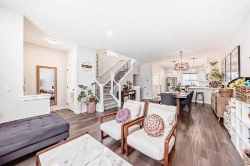 231 Legacy Glen Way Se, Calgary, AB - Indoor Photo Showing Living Room