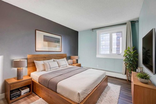 404-1334 12 Avenue Sw, Calgary, AB - Indoor Photo Showing Bedroom