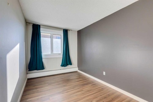 404-1334 12 Avenue Sw, Calgary, AB - Indoor Photo Showing Other Room