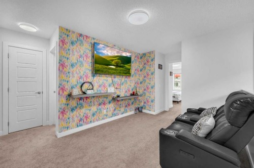 208 Cornergate Row Ne, Calgary, AB - Indoor