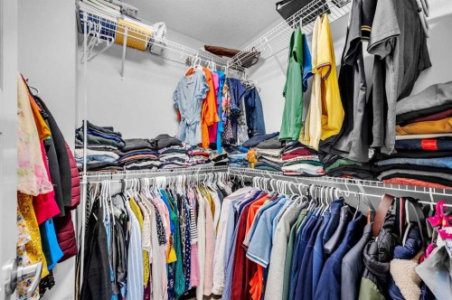 208 Cornergate Row Ne, Calgary, AB - Indoor With Storage