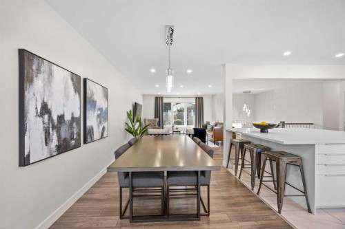 827 Canaveral Crescent Sw, Calgary, AB - Indoor