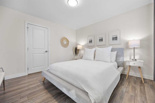 827 Canaveral Crescent Sw, Calgary, AB - Indoor Photo Showing Bedroom