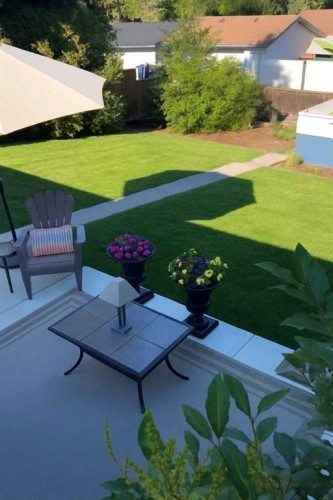 827 Canaveral Crescent Sw, Calgary, AB - Outdoor