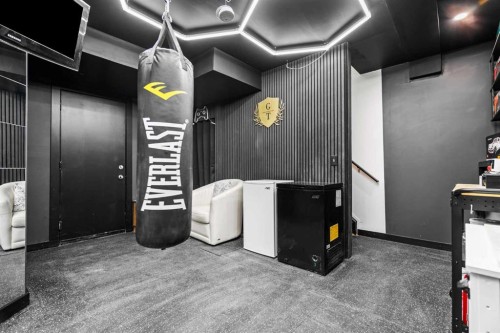 179 Copperstone Cove Se, Calgary, AB - Indoor Photo Showing Other Room