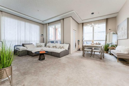 109-8710 Horton Road Sw, Calgary, AB - Indoor Photo Showing Other Room