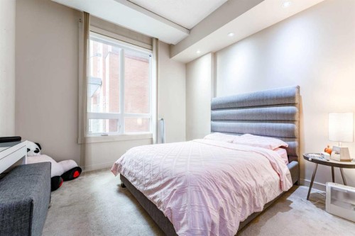 109-8710 Horton Road Sw, Calgary, AB - Indoor Photo Showing Bedroom