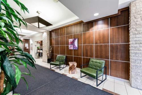 109-8710 Horton Road Sw, Calgary, AB - Indoor Photo Showing Other Room