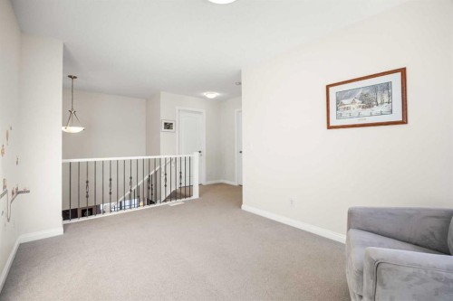 156 Royal Manor Nw, Calgary, AB - Indoor Photo Showing Other Room