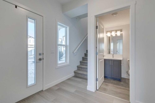 450-65 Belvedere Point Se, Calgary, AB - Indoor Photo Showing Other Room