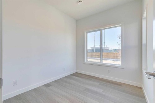 450-65 Belvedere Point Se, Calgary, AB - Indoor Photo Showing Other Room