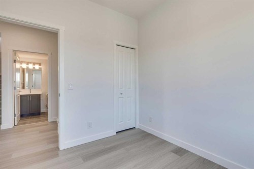 450-65 Belvedere Point Se, Calgary, AB - Indoor Photo Showing Other Room