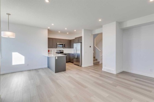 450-65 Belvedere Point Se, Calgary, AB - Indoor Photo Showing Kitchen
