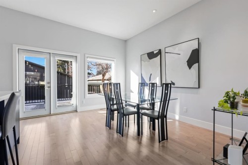 2419 22 Street Nw, Calgary, AB - Indoor Photo Showing Dining Room