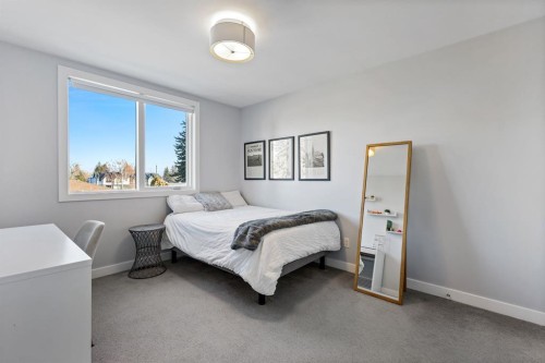 2419 22 Street Nw, Calgary, AB - Indoor Photo Showing Bedroom