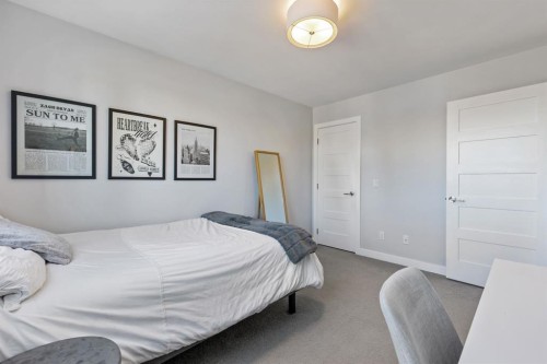 2419 22 Street Nw, Calgary, AB - Indoor Photo Showing Bedroom